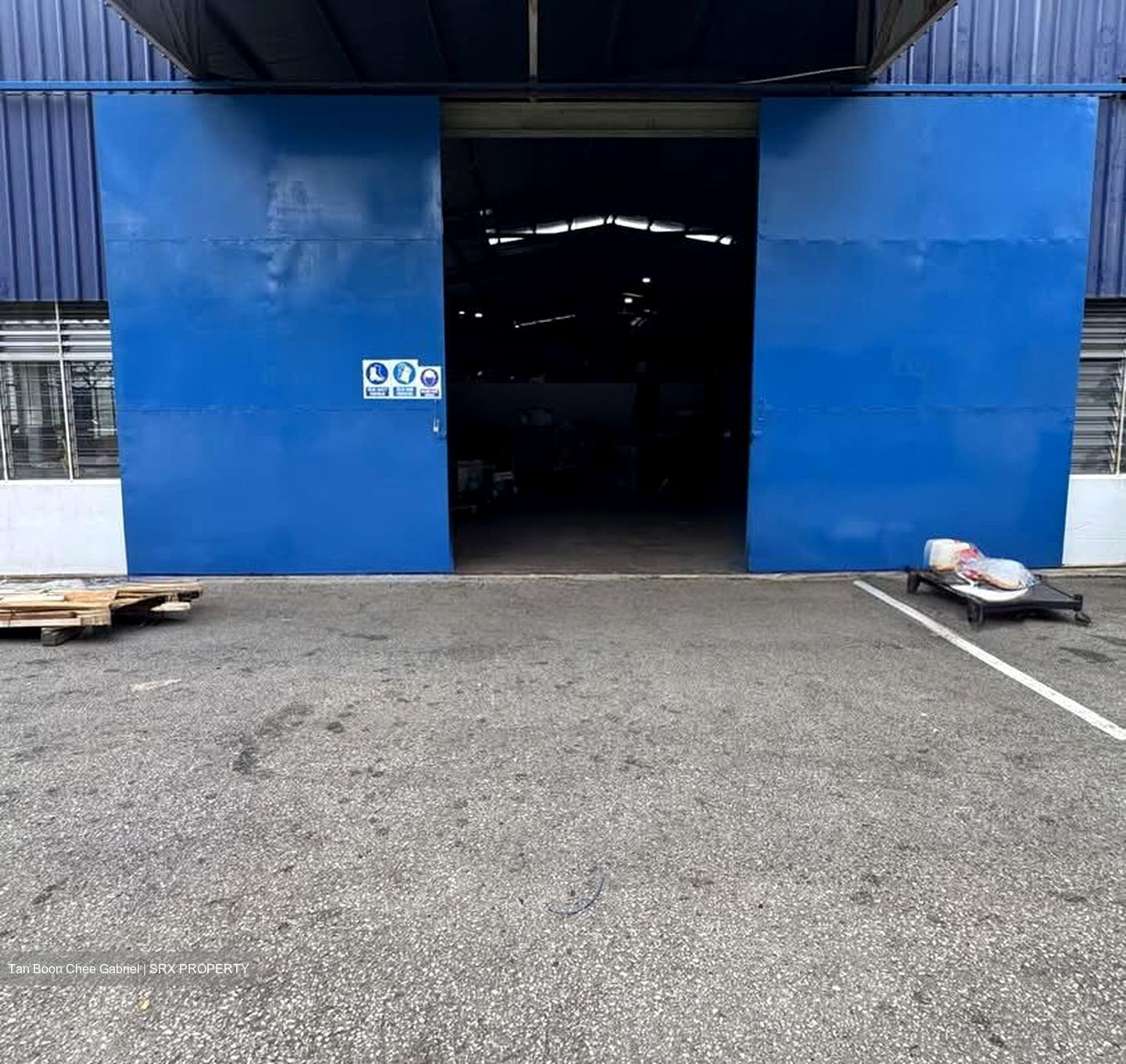 Fifth Lok Yang Road (D22), Warehouse #585652231